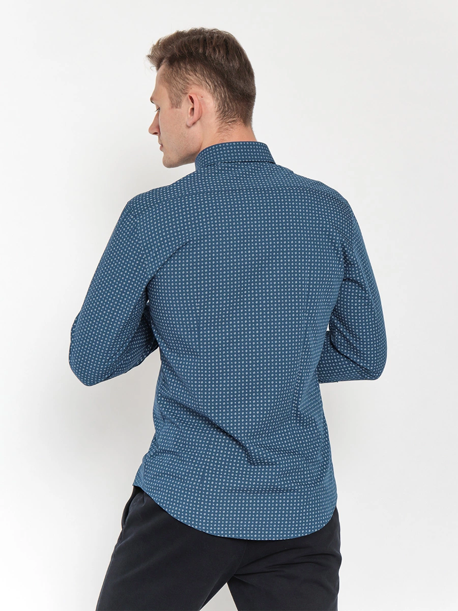 Синяя рубашка с белым узором Slim fit
